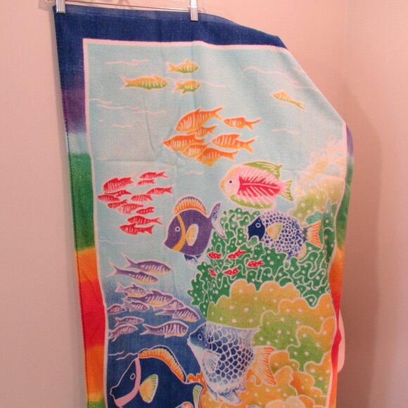 Summer Up! Rainbow Tropical Fish Cotton Beach Towel 56"x29" - Picture 8 of 12